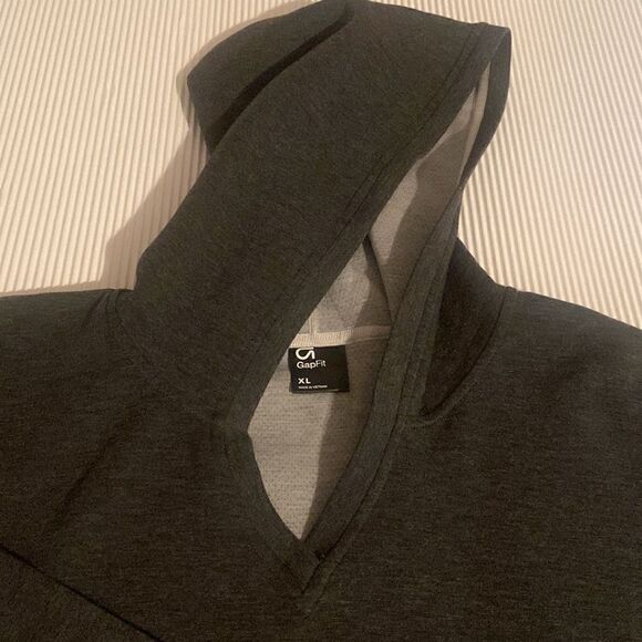 Ladies Hooded GapFit cropped top XL - Picture 4 of 7